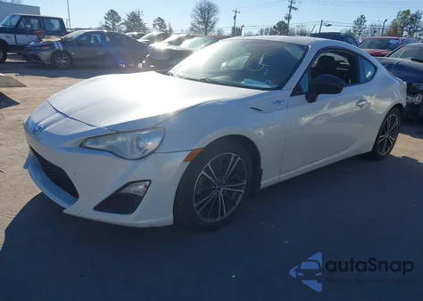 2013 Scion Fr-S z USA, uszkodzony, nr VIN JF1ZNAA12D1732528